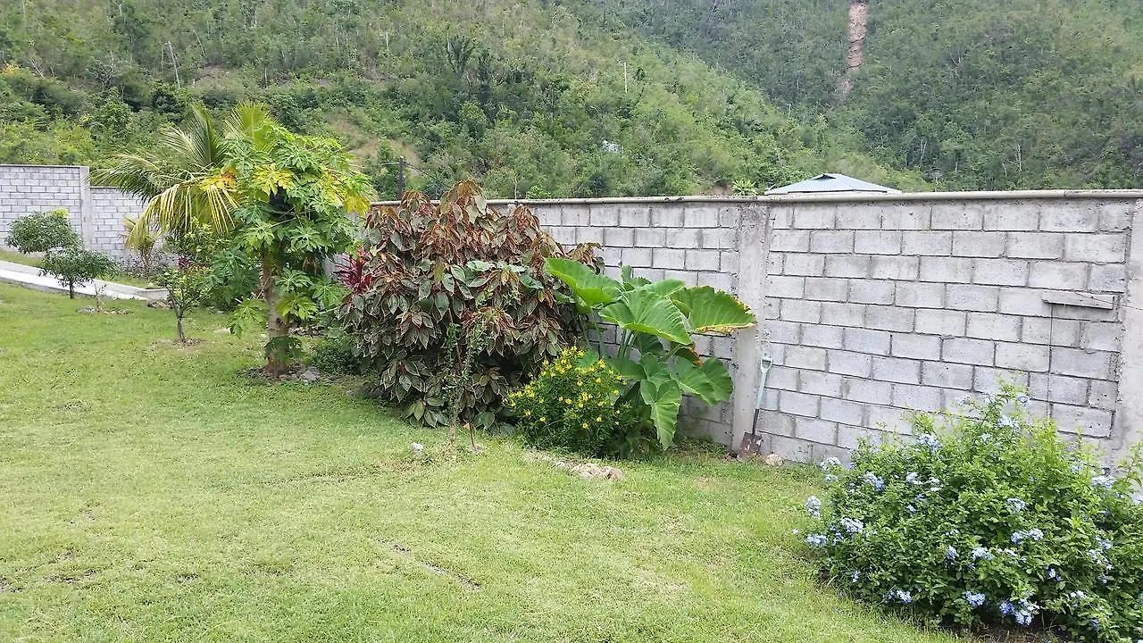 Campeche Villa Mero 0*,  Dominica